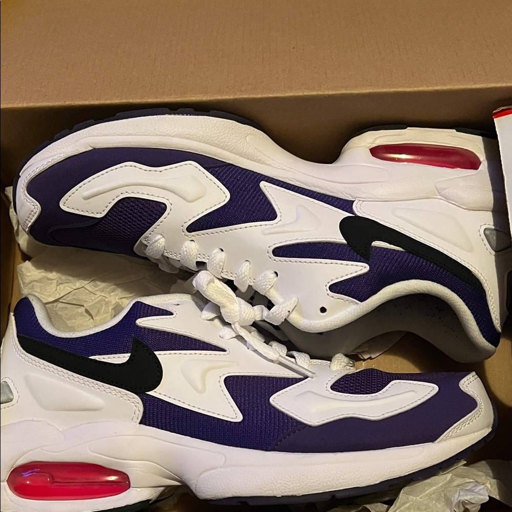 Nike White and Purple Air Sneakers